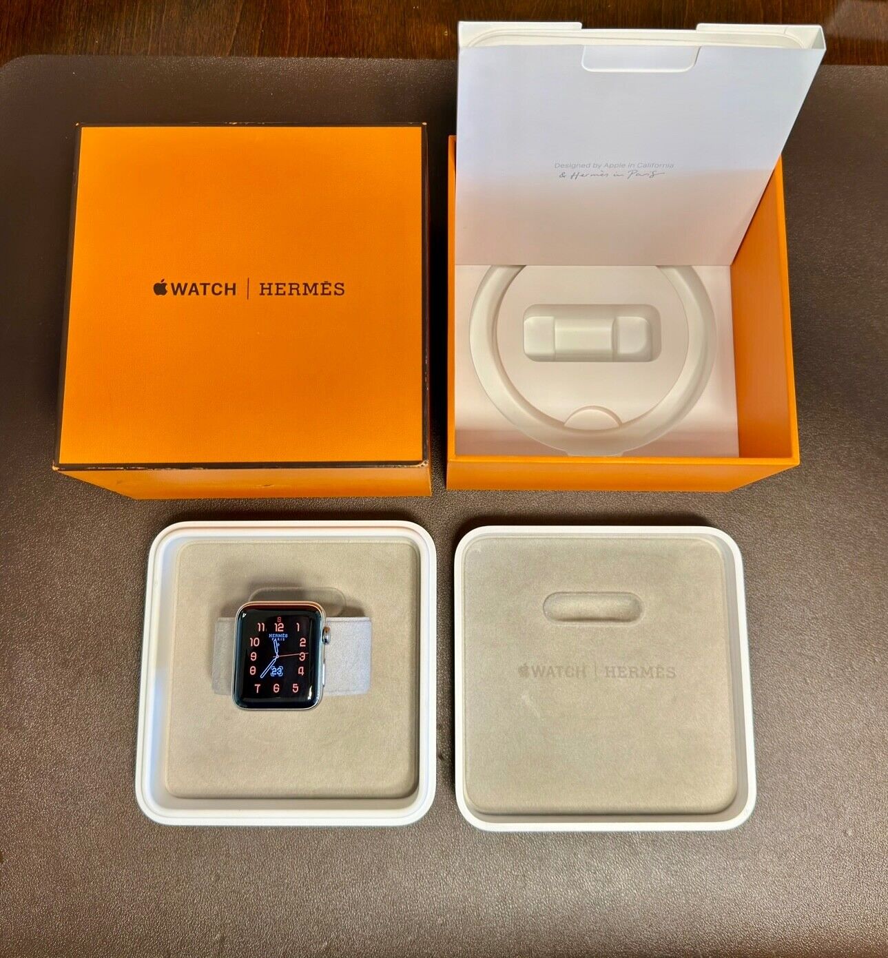 Apple Watch Hermes Series 3 (42MM GPS + Cellular) Stainless Apple Watch Hermes Series 3 (42MM GPS + Cellular) Stainless
