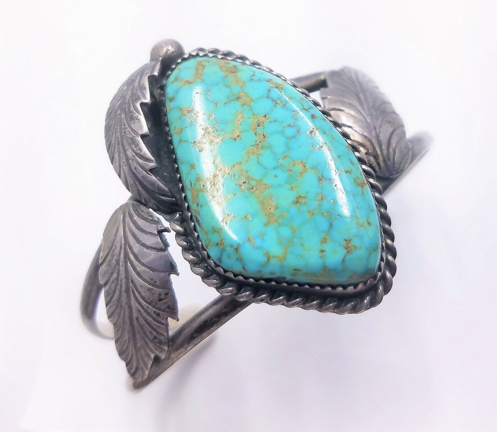 141 Gram Native American Navajo Spiderweb Turquoise Unique Shape Sterling Silver Bracelet 141 Gram Native American Navajo Spiderweb Turquoise Unique Shape Sterling Silver Bracelet