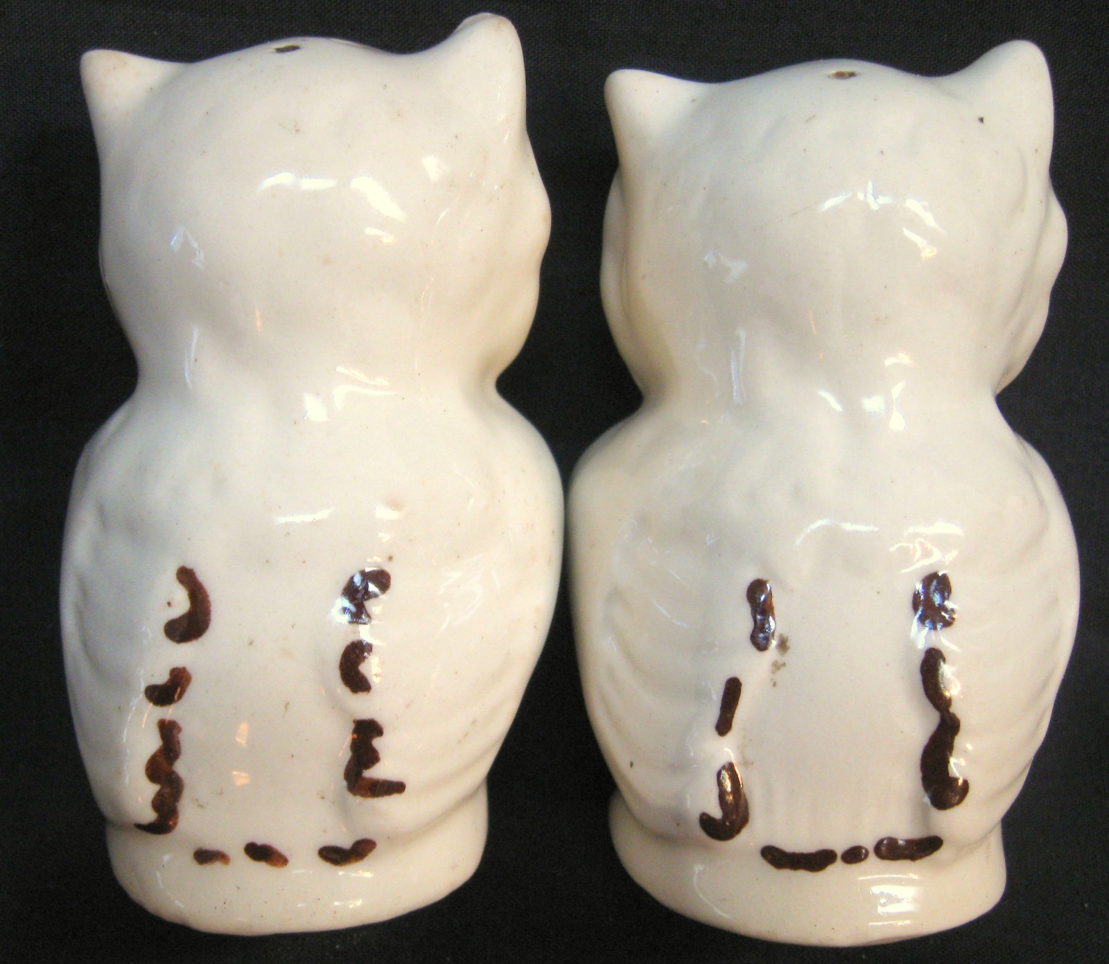 VINTAGE SHAWNEE POTTERY WINKING OWL SALT & PEPPER SHAKERS