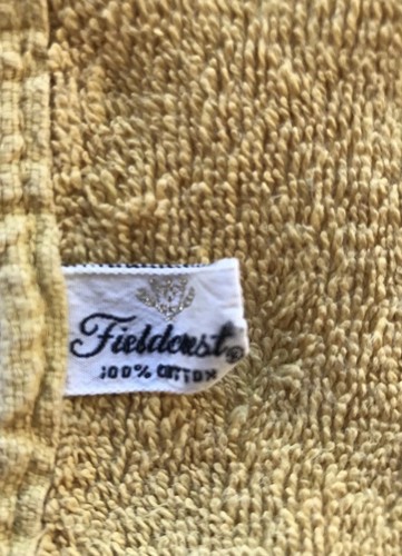 Fieldcrest Tea Guest Towel Yellow Embroidered White Daisy Flower Fringe USA