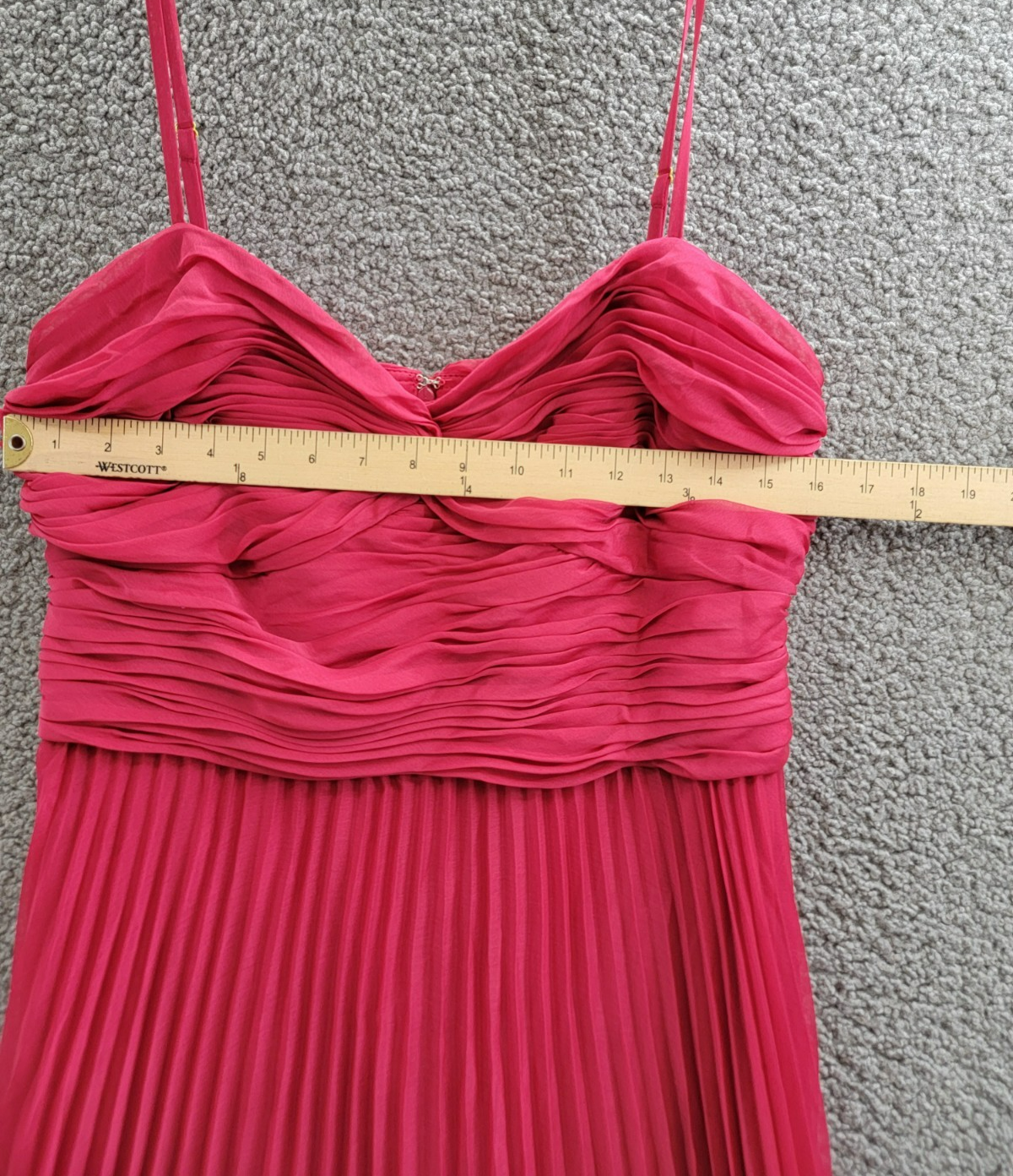 AQUA Pleated Chiffon Gown Women's 12 Red Solid Sweetheart Neck Back Zip Closure - Picture 9 of 18