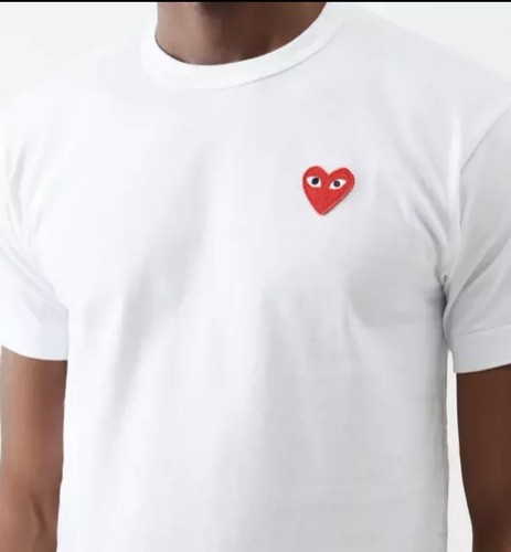 PLAY COMME des GARÇONS ホワイトTシャツ　XS Comme Des Garçons Play heart-patch T-shirt | White | FARFETCH
