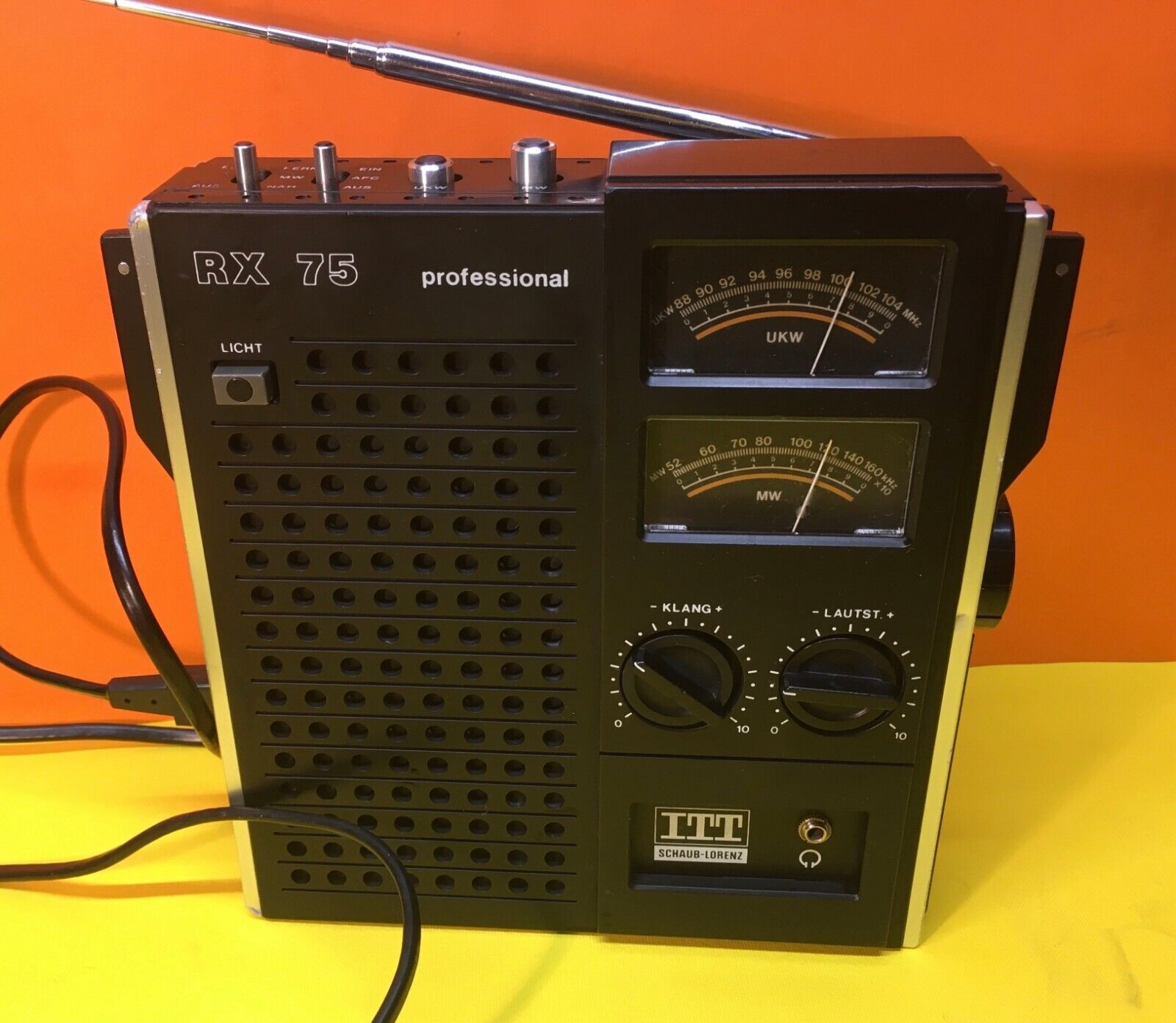 Vintage Radio ITT schaub lorenz rx 75 professional / Video Vintage Radio ITT schaub lorenz rx 75 professional / Video