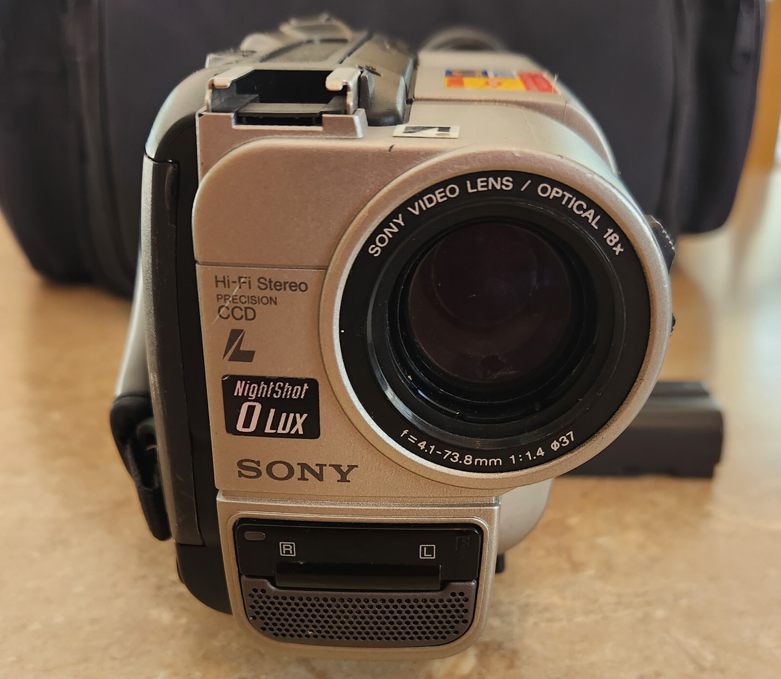 Sony CCD-TRV65 NTSC Handycam Hi8 XR Steady Shot