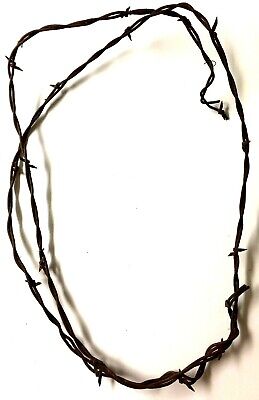 REAL RUSTY TEXAS BARBED WIRE,CATTLE FENCING,AUTHENTIC,SOLD IN TWO FEET INCREMENT