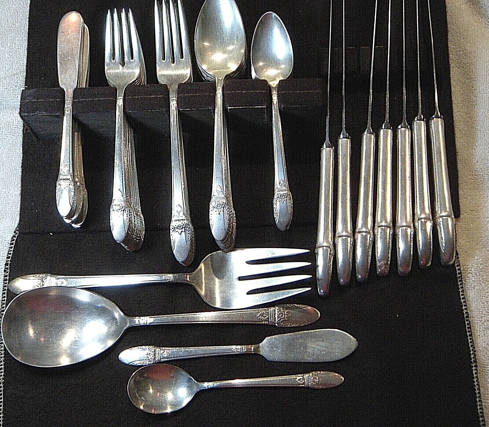 Vintage INT'L SILVER 1847 Rogers Bros 