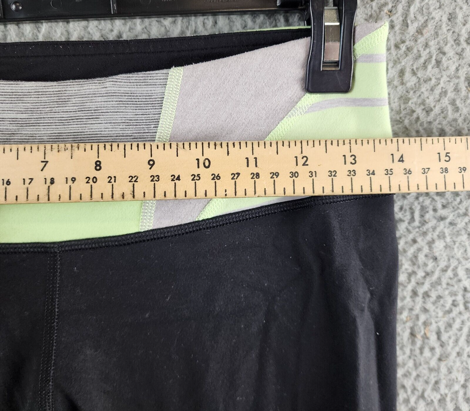 Lululemon Leggings Women's Black Lime Stripe Waist Capri Comfort Stretch - Picture 7 of 11