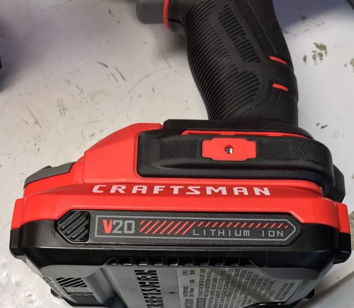 Craftsman V20 CMCK200C2 KIT/Impact Driver & Drill/2 Batteries/Charger/Perfect