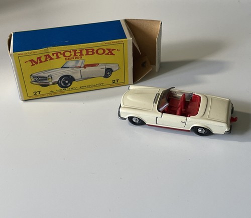 vintage 1966 MATCHBOX 27D MERCEDES BENZ 230SL in Original Box