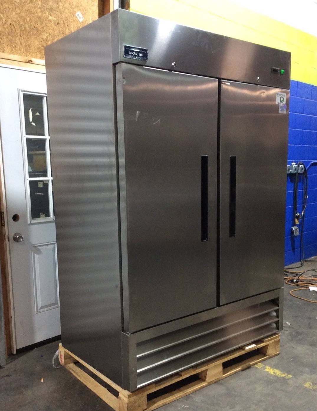 ARCTIC AIR AR49EZ 2 DOOR STAINLESS STEEL REFRIGERATOR COOLER