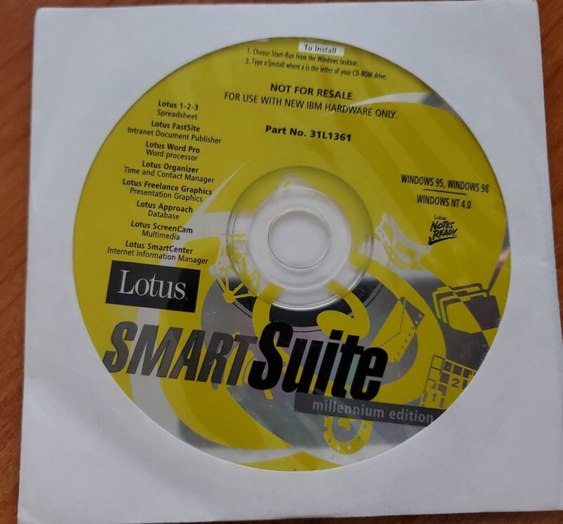 Lotus Smart Suite Millennium Edition Software CD-Rom Windows 95 98  IBM OEM