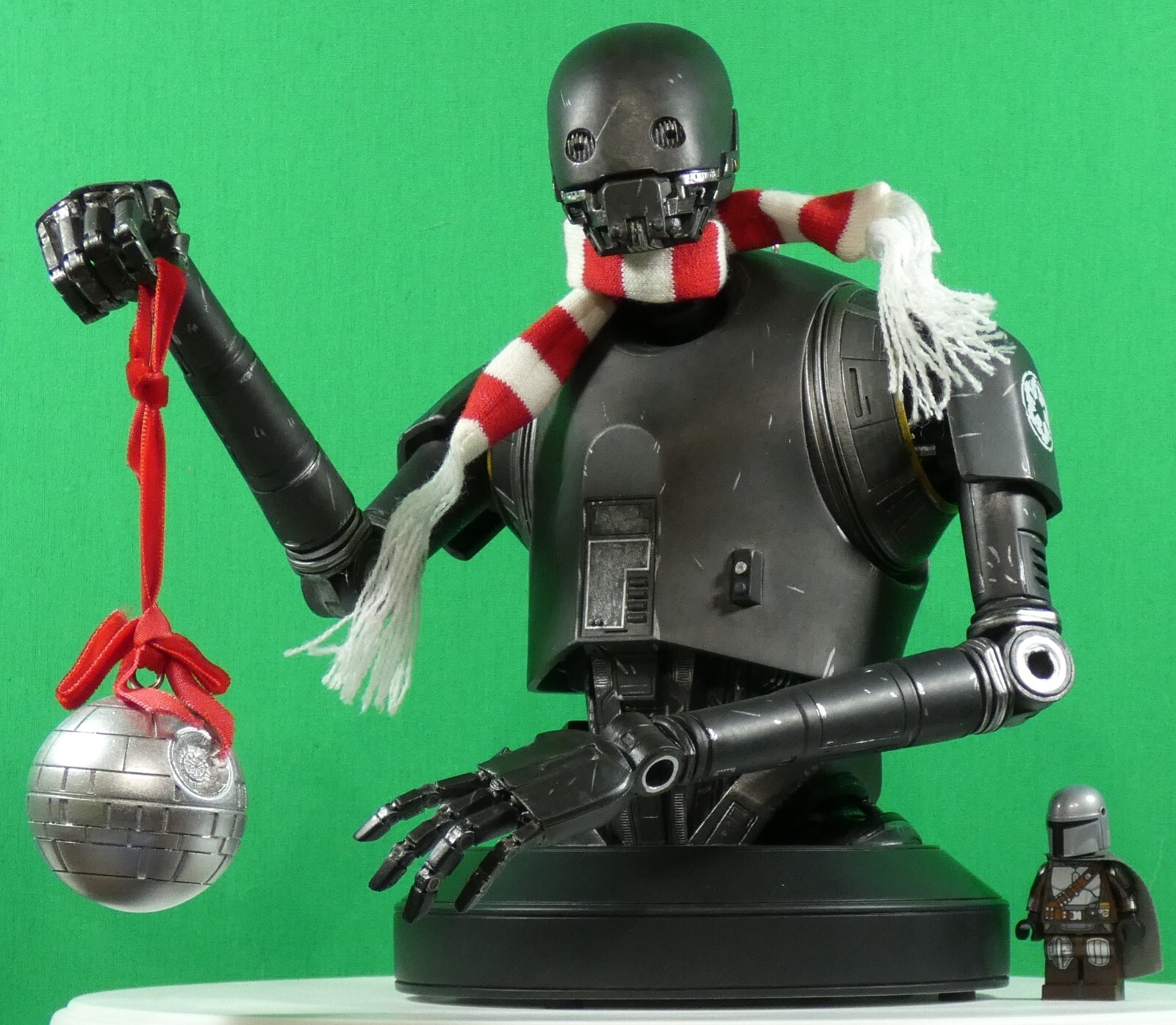 ジェントルジャイアントK-2SO (Holiday Edition) ミニバスト K-2SO 2017 Gentle Giant PGM Holiday Mini BustYODASNEWS.COM
