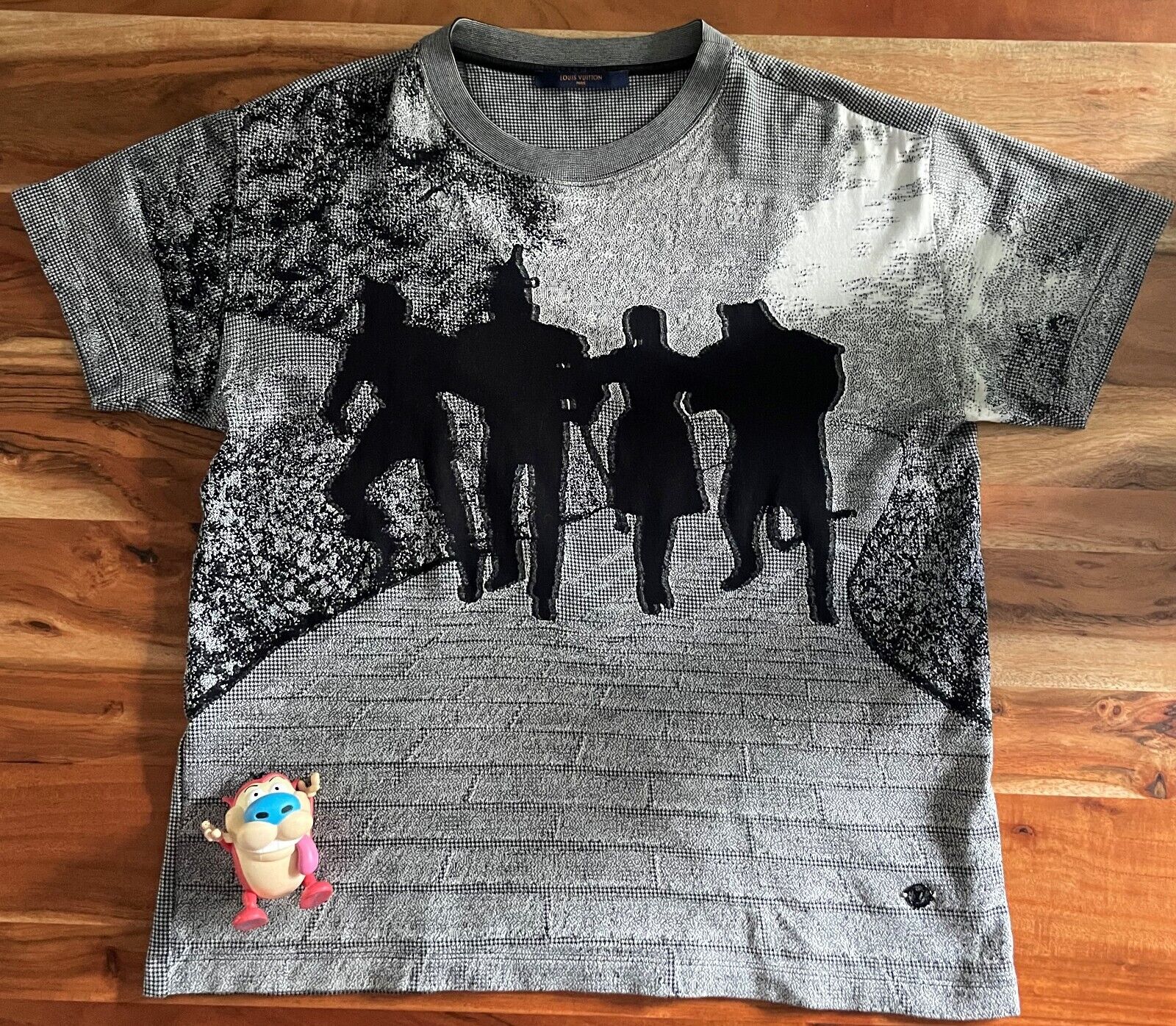 New Louis Vuitton Wizard Oz Brick Road Tee Grey Black S New Louis Vuitton Wizard Oz Brick Road Tee Grey Black S