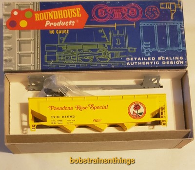 Roundhouse HO Scale 3 Bay Hopper Pasadena Rose Special PCR 01982  NIB 01982