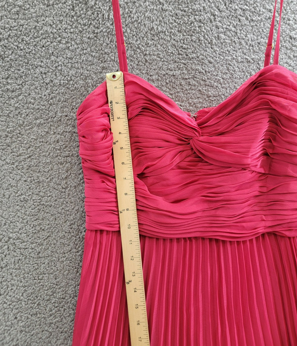 AQUA Pleated Chiffon Gown Women's 12 Red Solid Sweetheart Neck Back Zip Closure - Picture 8 of 18