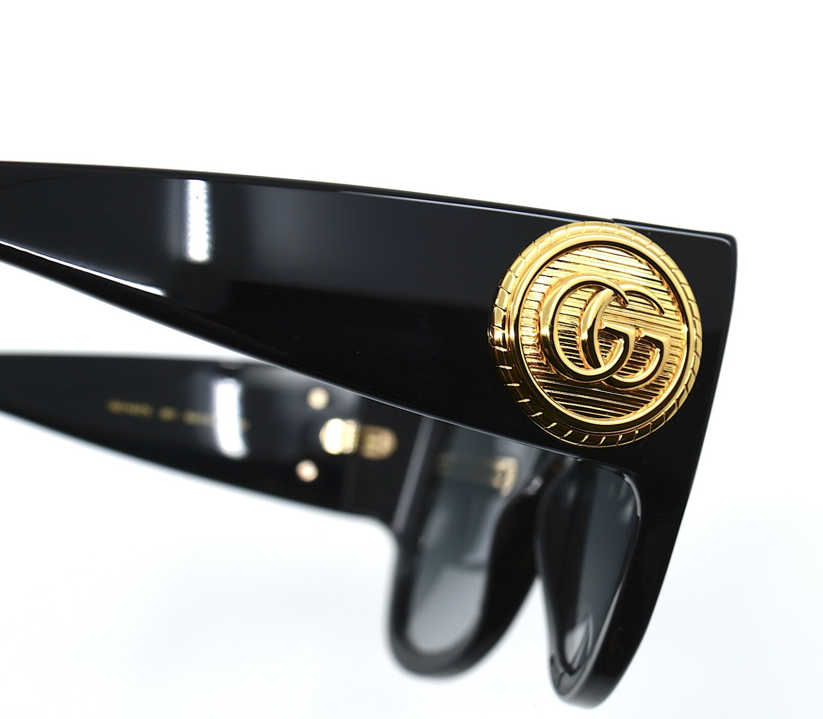 Pre-owned Gucci Gg1407s 001 Black Grey Women's Authentic Sunglasses 54-19-140 In Gray