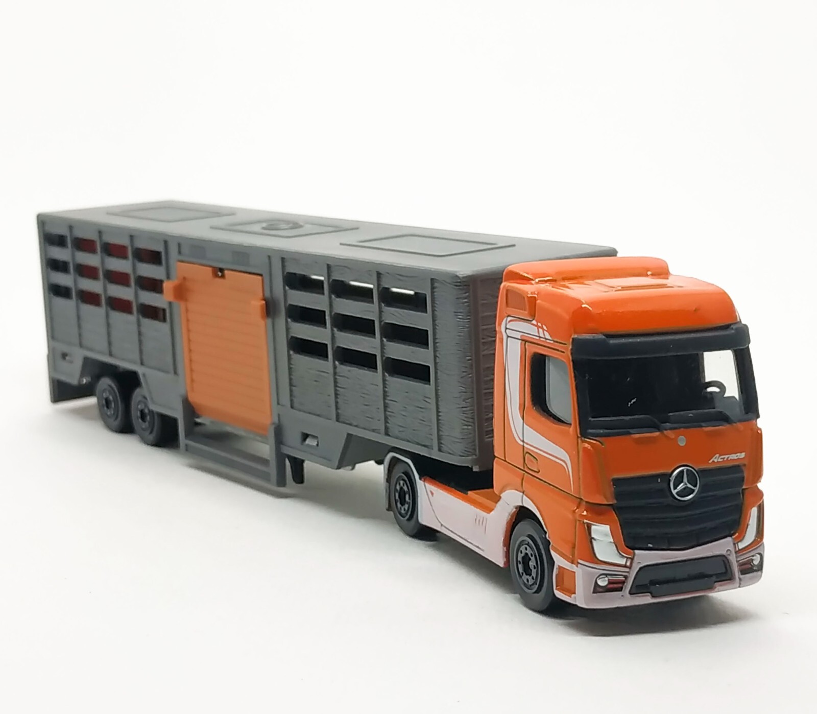 マジョレット、SUBARU トランスポーター、メルセデス　アクトロス Amazon.co.jp: マジョレット Majorette メルセデスベンツ