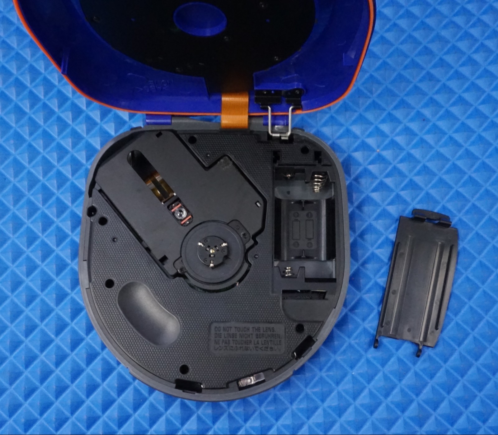 Aiwa XP-SP911 portable compact disc player