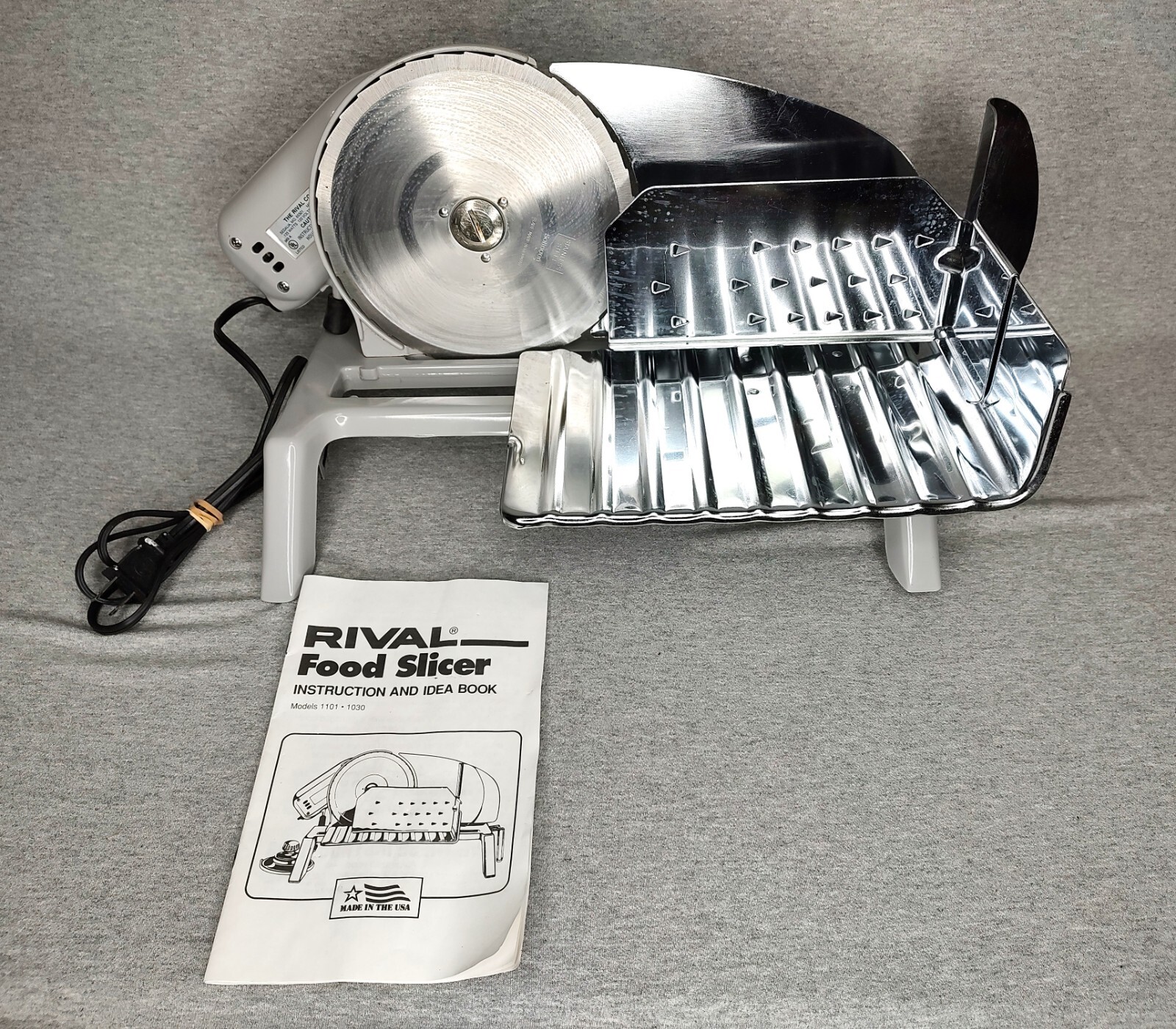 アメリカ製 デッドストック ビンテージ RIVAL社製 電動フードスライサー Vintage Rival Electric Food Slicer Model 1030 Stainless
