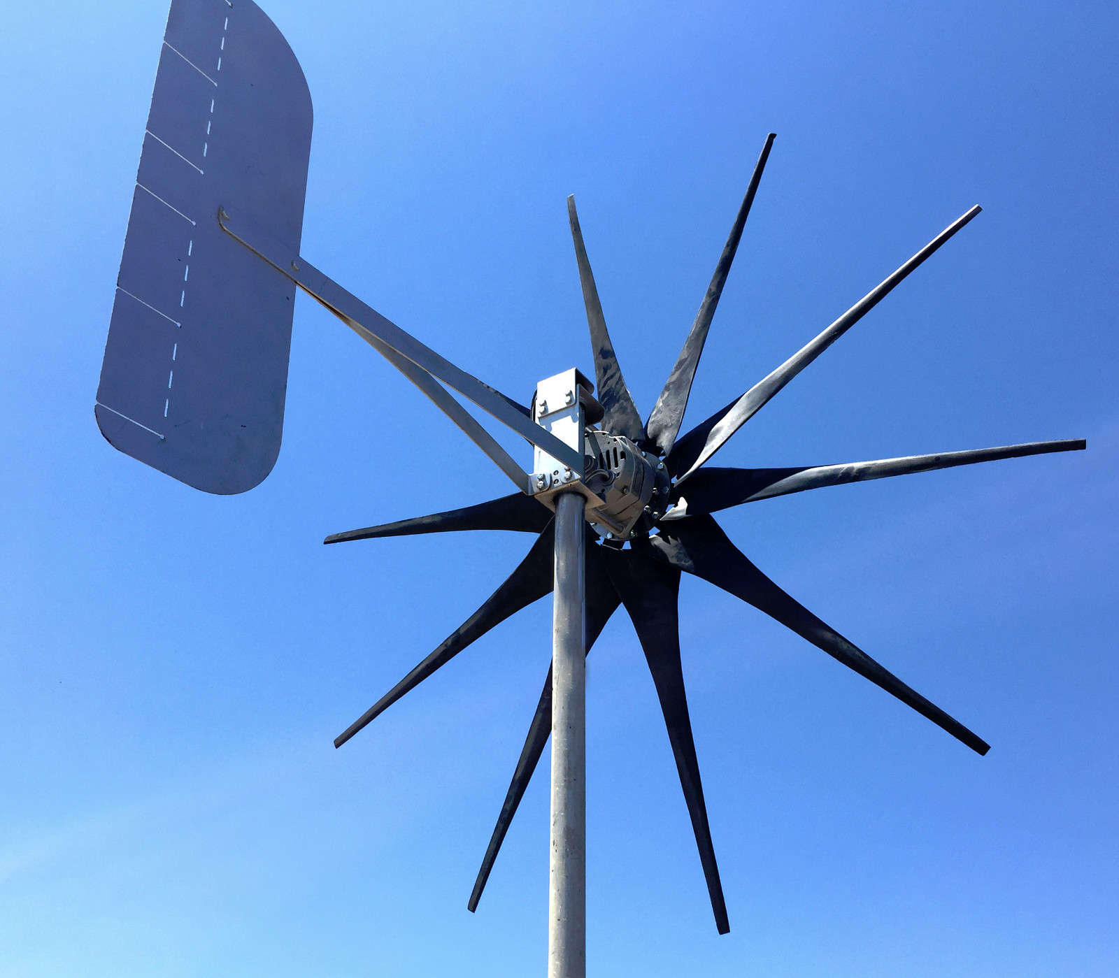1100 Watt wind generator turbine 10 black blades 59"D 24
