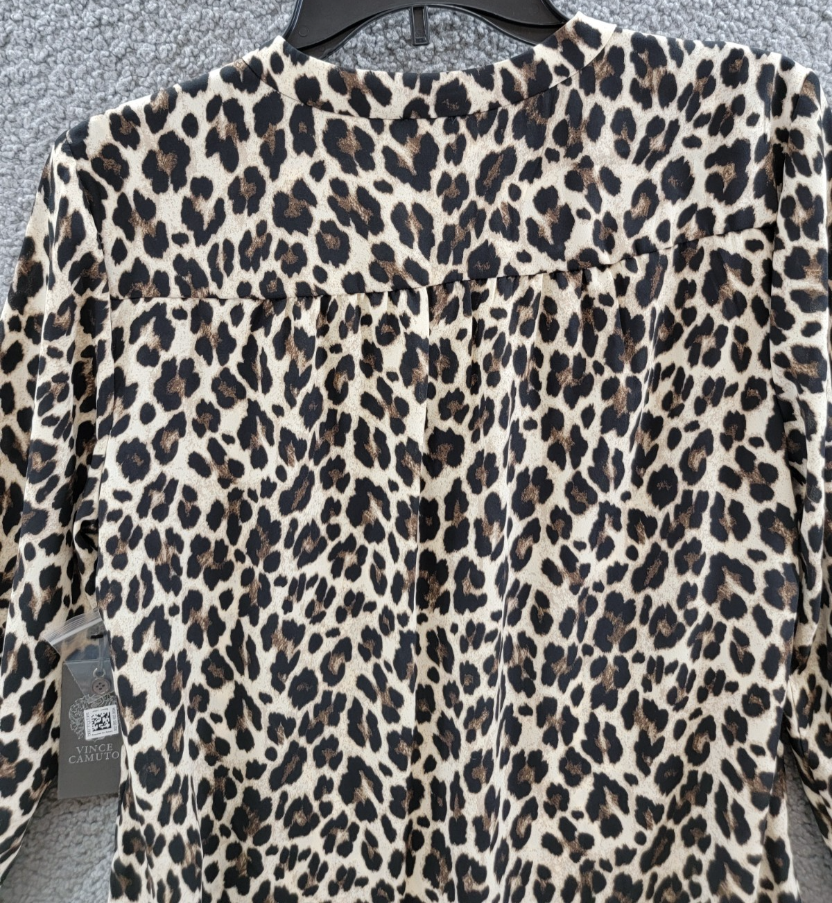 Vince Camuto Leopard Print V-Neck Top Women's S Rich Black Multi 3/4 Sleeve - Picture 11 of 16