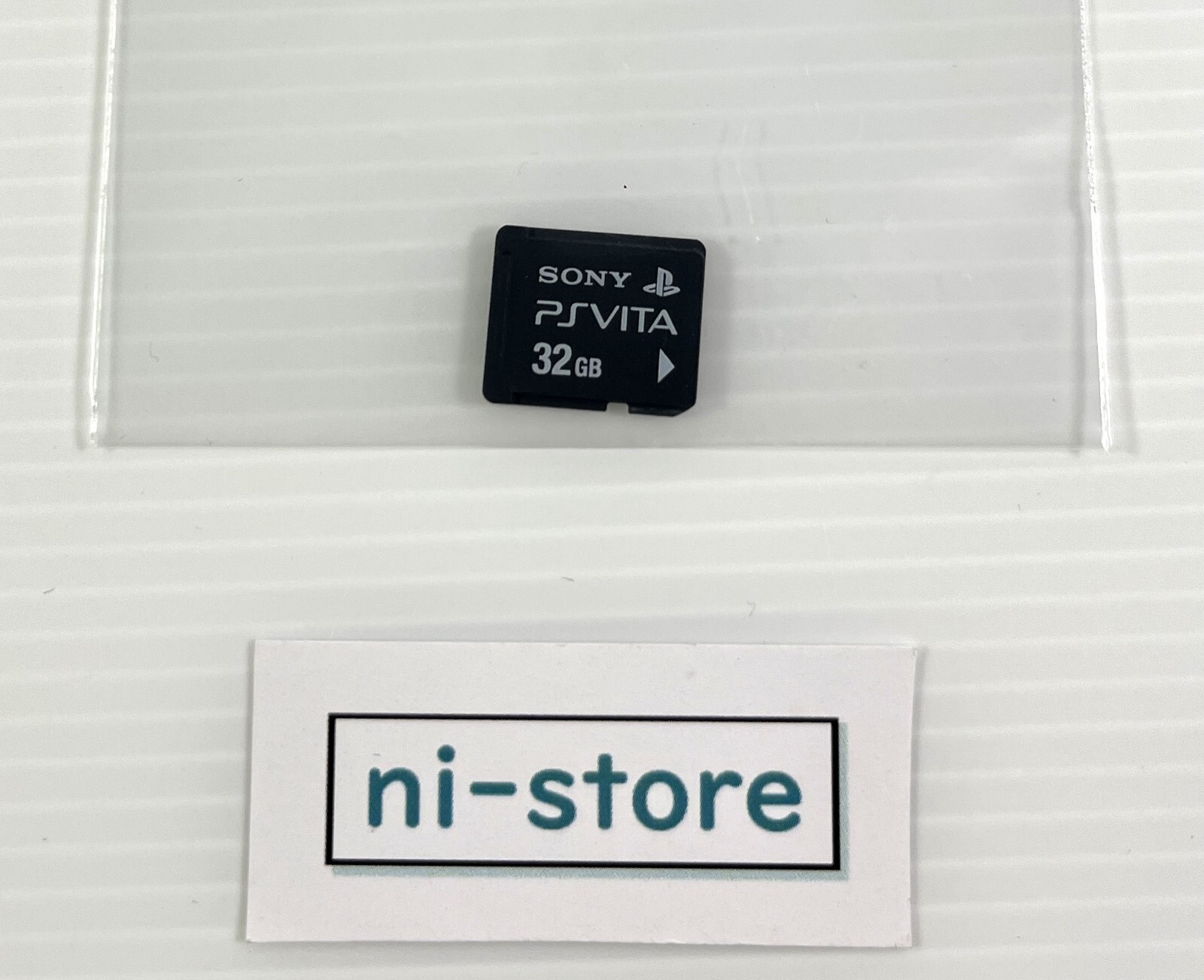 新品未使用　32GB SONY PS VITA MEMORY CARD 713NTNsTMbL._UF350,350_QL50_.jpg