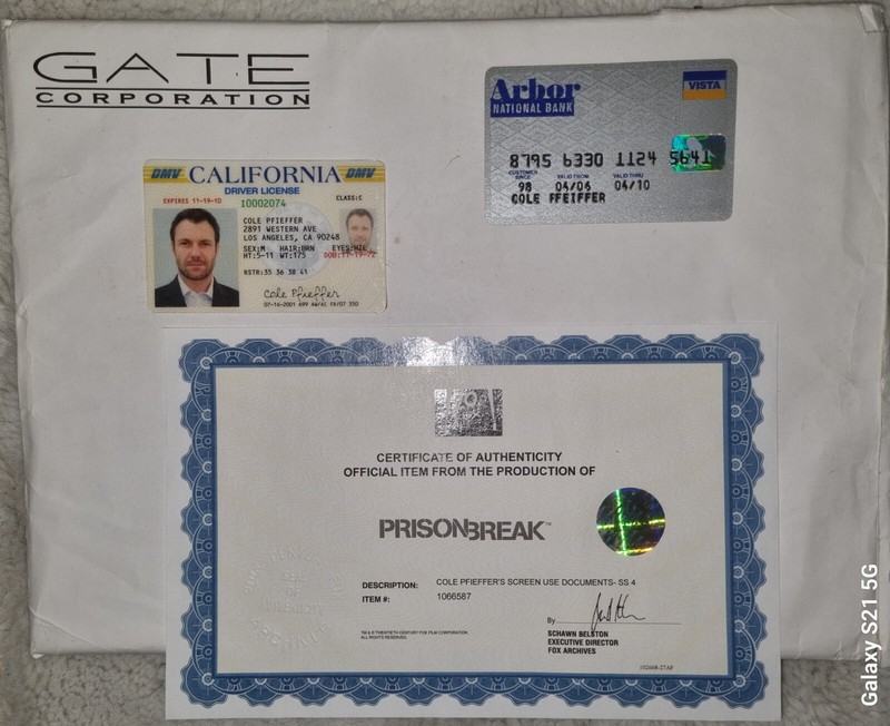 Michael Scofield Prison Break Worn T Bag Gate Corporation 