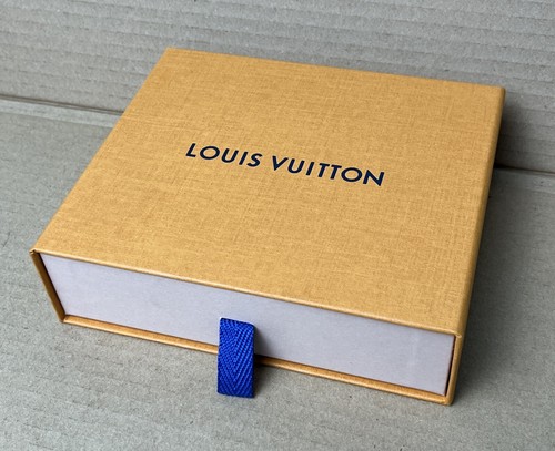 LOUIS VUITTON Small Gift Box 6