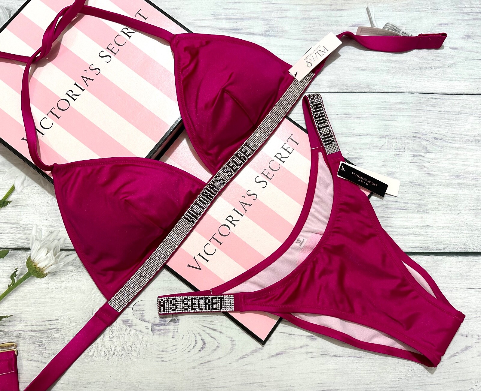 

Комплект Victorias Secret Swim Shine с треугольным верхом и бразильским низом Wicked Rose, Розовый