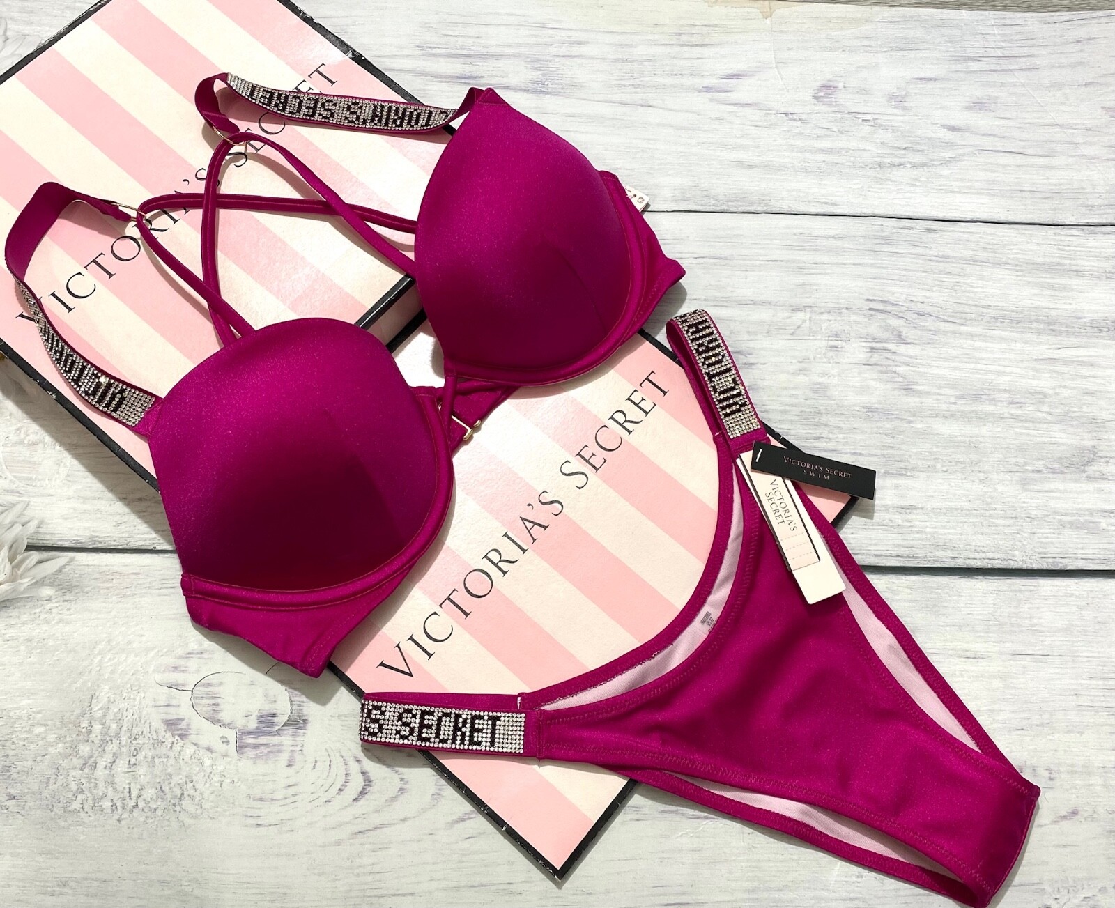 

Victoria Secret Shine Strap Bombshell Push-up Swim Set Розовый Бразильский, Wicked rose