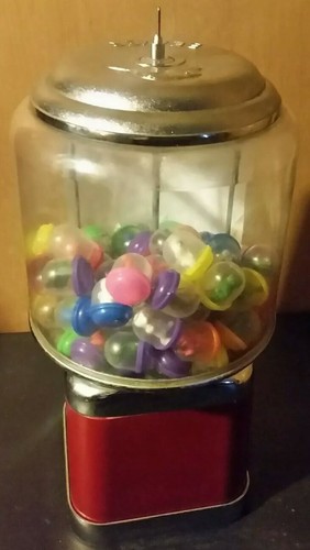 Vintage Beaver Red & Chrome 25 Cent Ninja Fighter Quarter Vending Machine