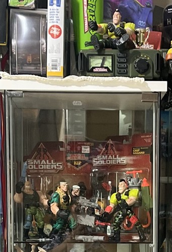 スモールソルジャーズ　ニックニトロ Nick Nitro | Small Soldiers Wiki | Fandom