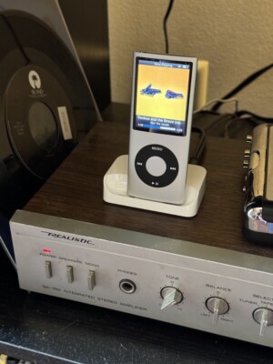NEW Apple iPod Touch, nano. and iPhone 3G Dock MB484G/A with