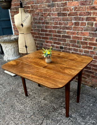 Pembroke drop leaf sale table