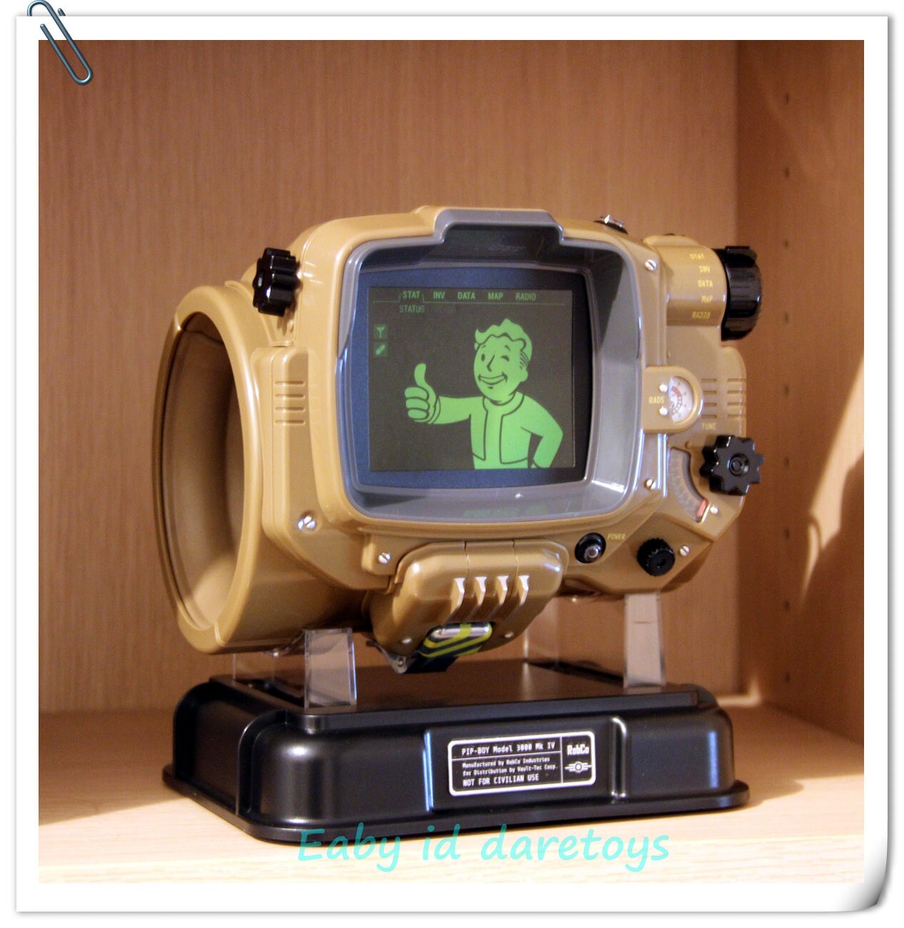 Bethesda Fallout 4 PIP-BOY Model 3000 Mk IV Die-Cast Replica