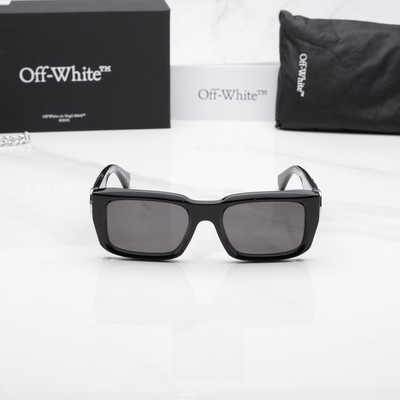 Pre-owned Off-white Oeri125s24pla0011007 Hays Black Sunglasses