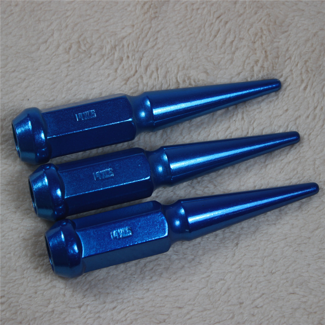 Blue 24pcs M14x1.5 Spike Lug Nuts 4.5 Tall FOR 6 Lug FOR GMC Chevy Ford