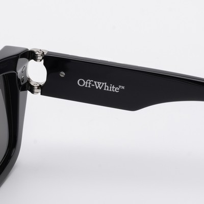 Pre-owned Off-white Oeri125s24pla0011007 Hays Black Sunglasses