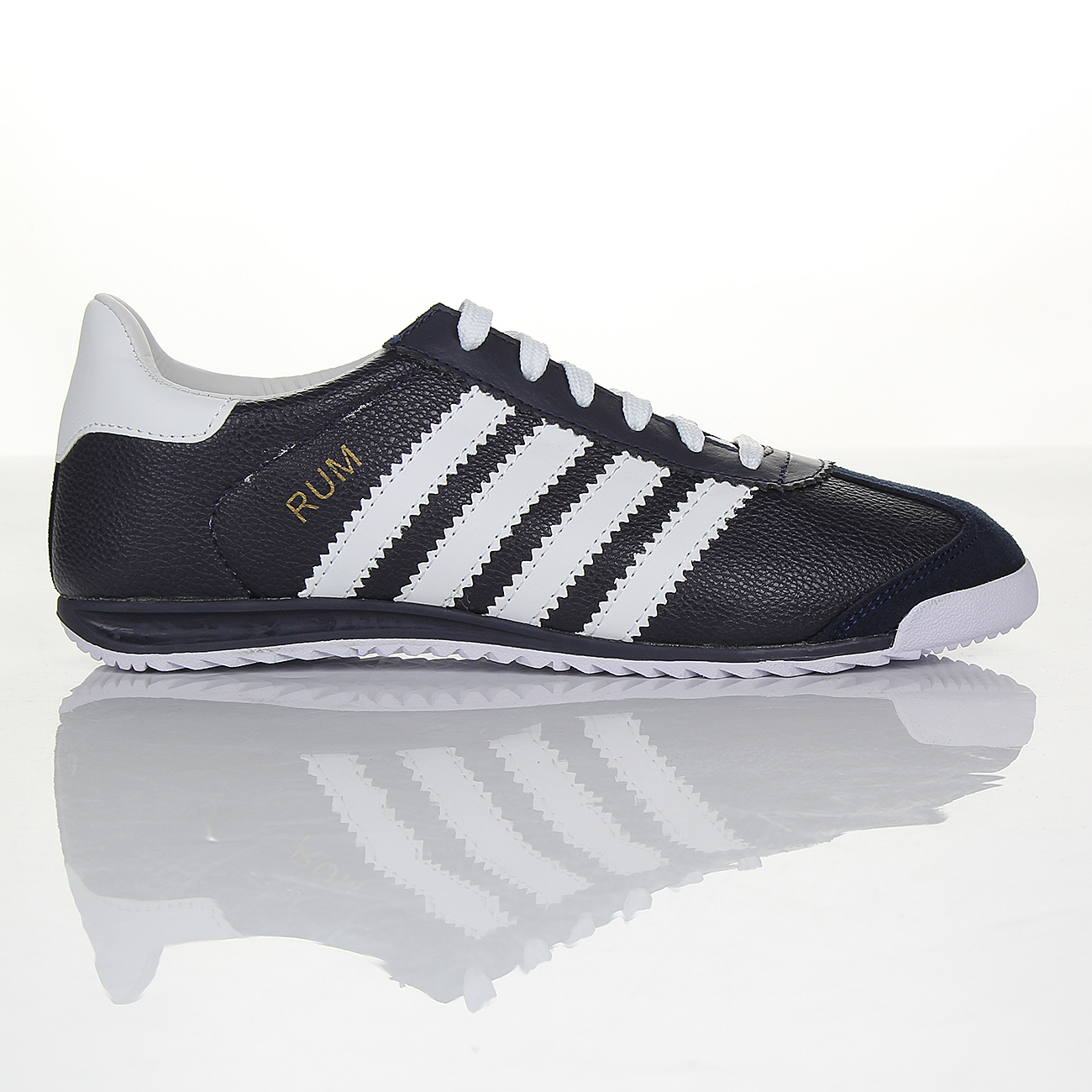 black going out trainers