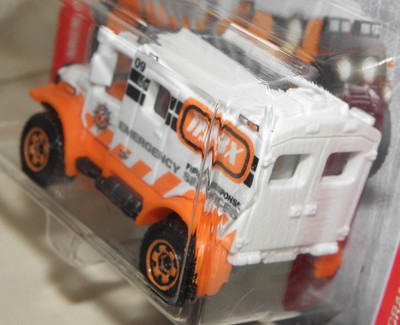Matchbox 4x4 SCRAMBULANCE Emergency Services MBX Rescue 2018 ( 76) FHK66 NEU