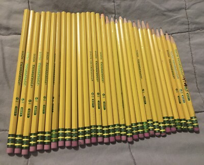 Lot of 31 No 2 Soft Pencils Dixon Ticonderoga 15 New 16 Used Yellow Green Wood