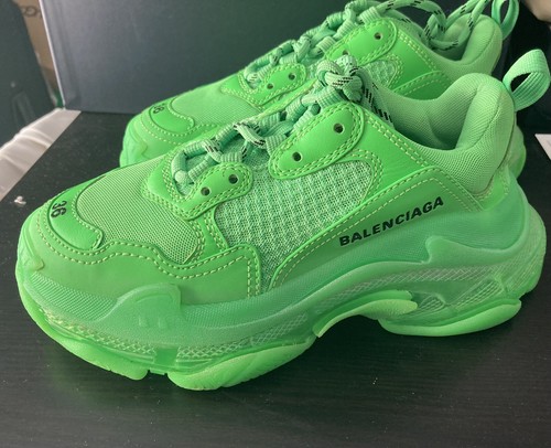 靴 BALENCIAGA TRIPLES Trainer size43 Balenciaga White Triple S Trainers | Junior Couture USA