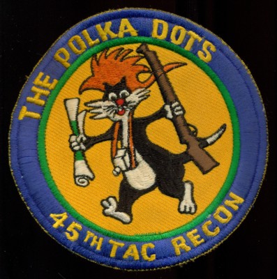 大特価！赤いジャンパー 45th Tactical Recon Squadron USAF 45th Tactical Reconnaissance Squadron The Polka Dots