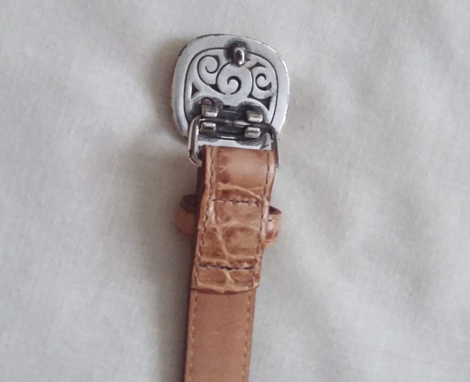 BRIGHTON Women's Beige Brown Crocodile Embossed Leather Belt Size M, Made in USA