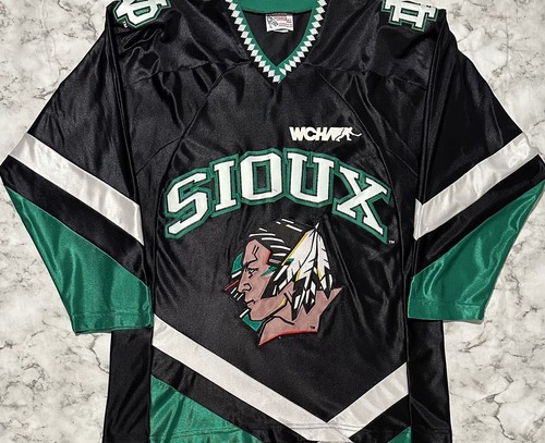 Vintage Koronis Sports Apparel UND North Dakota Fighting