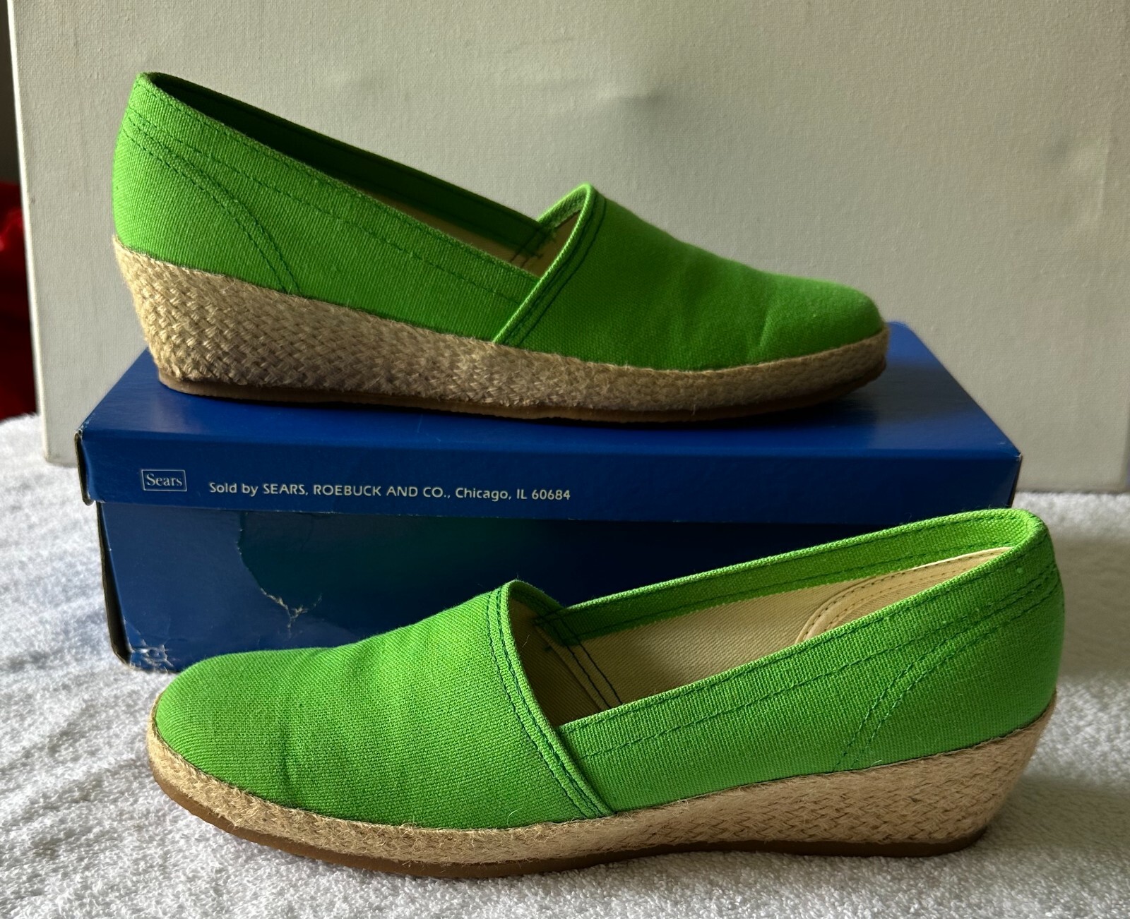 【AMERI VINTAGE】 TRIANGLE BASIC PUMPS Amazon.com | Women's Two Tones Wing Tips Retro Rockability