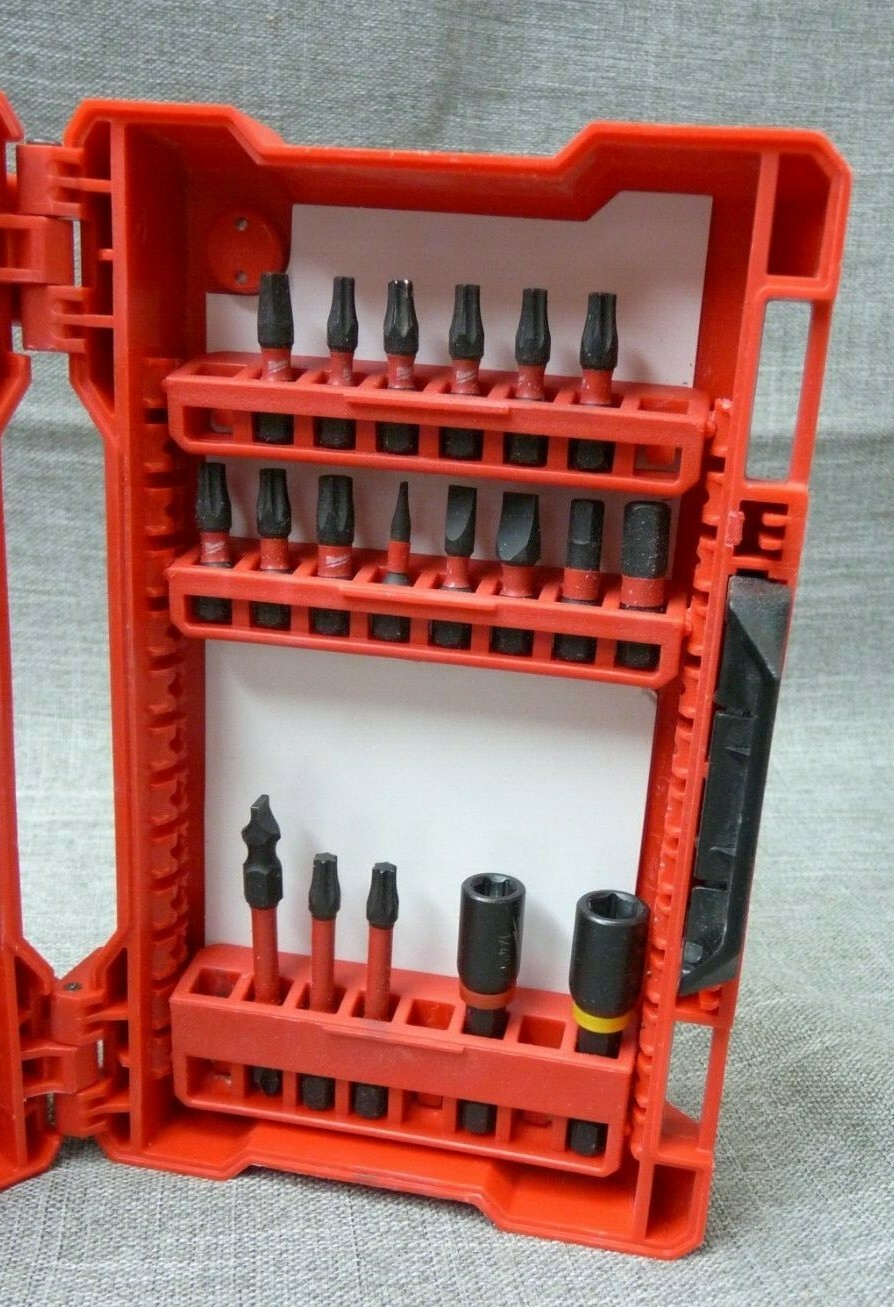 MILWAUKEE SHOCKWAVE IMPACT DRILL & DRIVER SET 555(8247-11 4C)