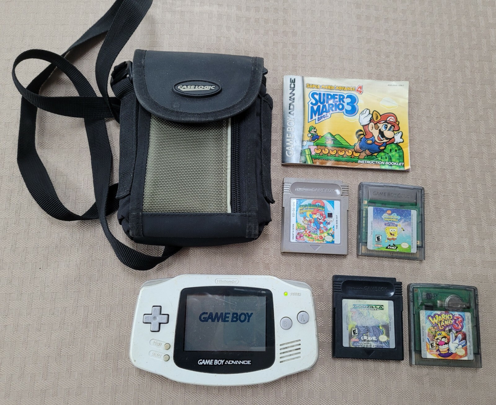 Nintendo GAMEBOY ADVANCE AGB-001- White ~WORKS~ Bundle w/ 4