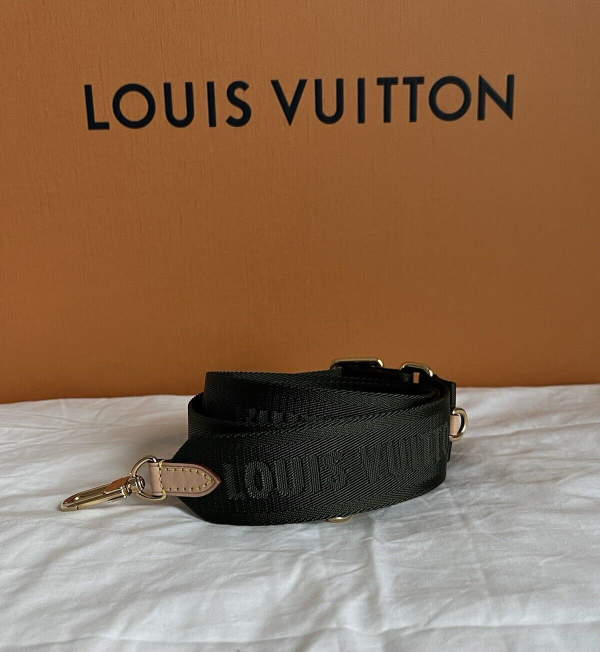 は自分にプチご褒美を Vuitton Louis Multi Jacquard Guitar Bandouliere Pochette パンツ