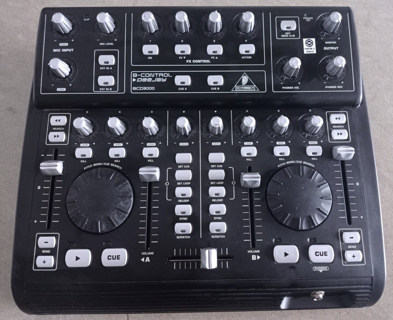 Dj Consoleâ¨Behringerâ¨  Bcd3000  B-Control Deejay 4  Channel Mixer